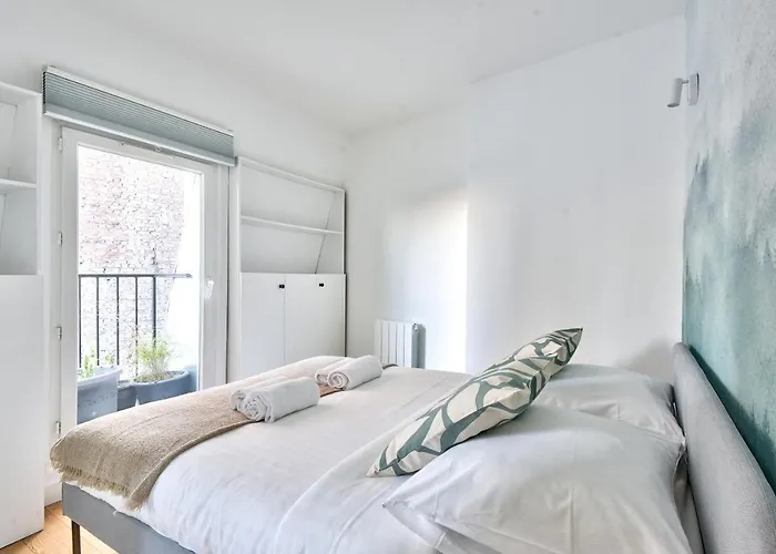 Cocon Pour 2 Au Coeur De Montmartre Daire